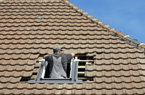 Pose de velux - Longevelle-sur-Doubs